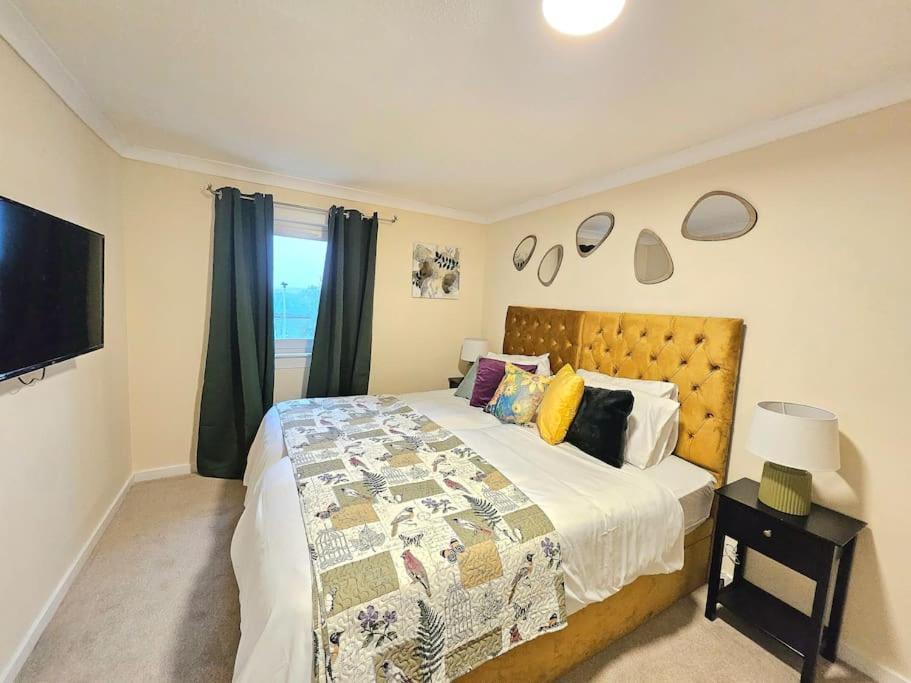 Appartement 4 Bed House With 6 Beds EDI
