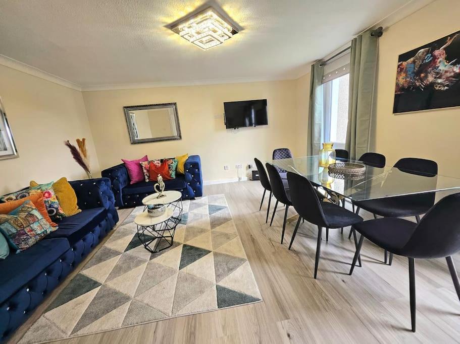 Appartement 4 Bed House With 6 Beds