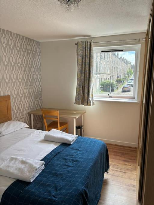 Quiet Central Apartment For Upto 4 People