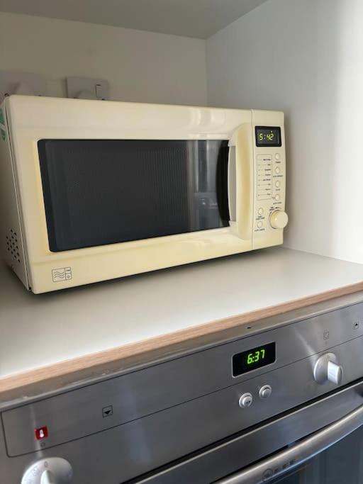 Apartment Quiet Central Apartment For Upto 4 People Edinburgh