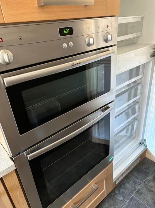 Quiet Central Apartment For Upto 4 People Edinburgh