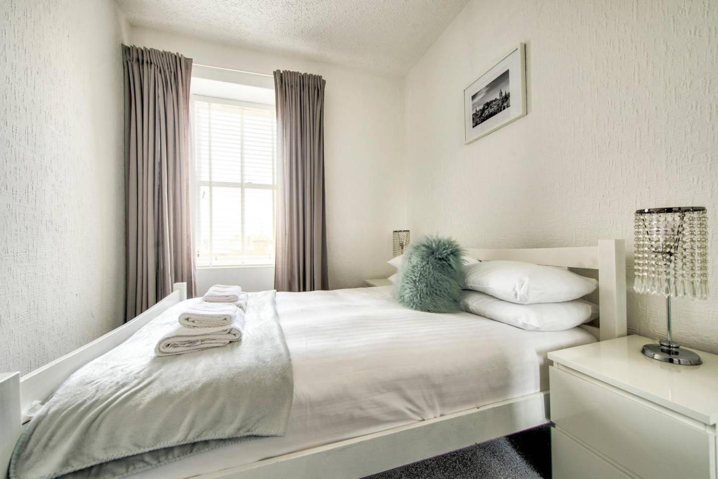 Guestready - Modern 2br On The Royal Mile! EDI