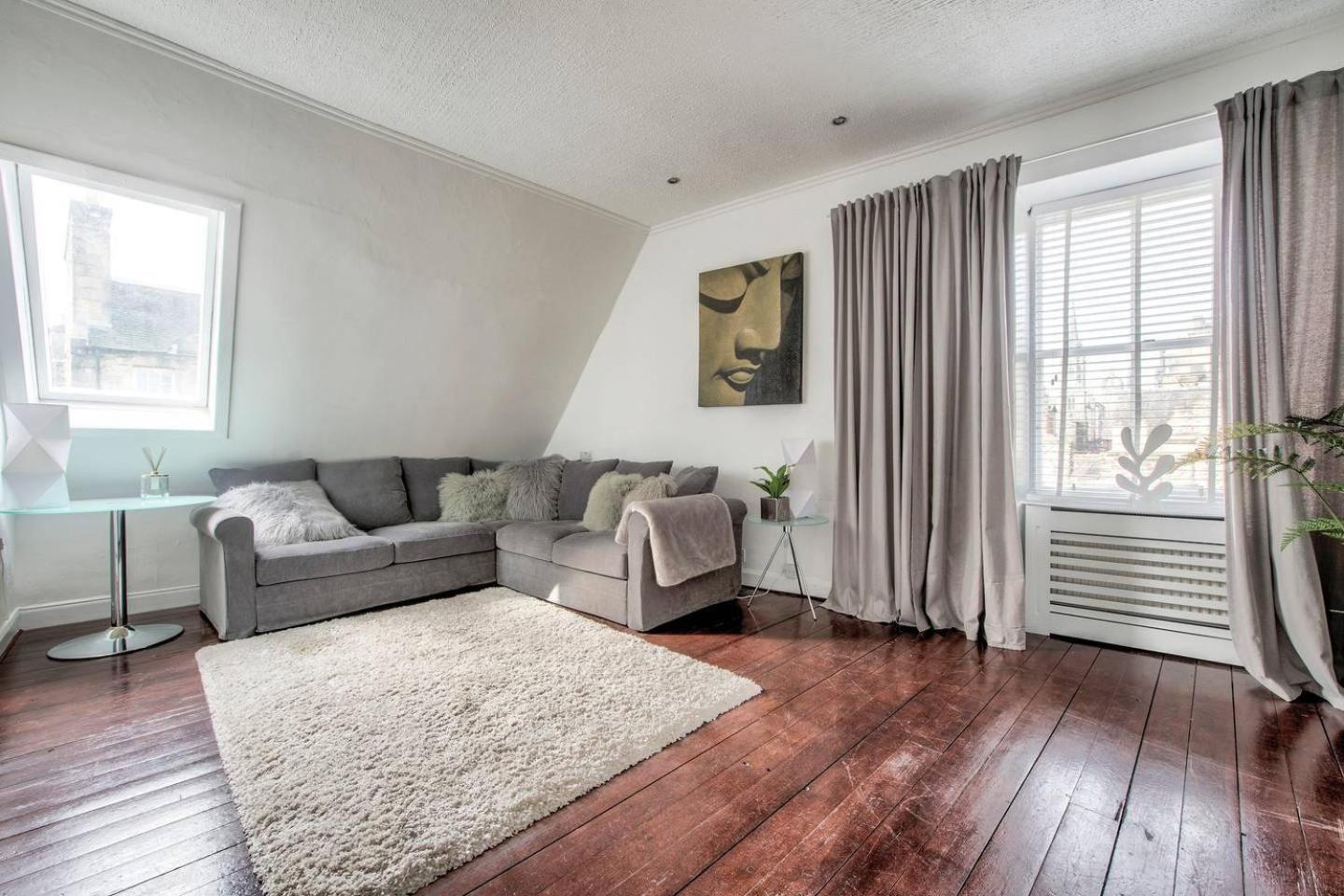 Guestready - Modern 2br On The Royal Mile! * EDI