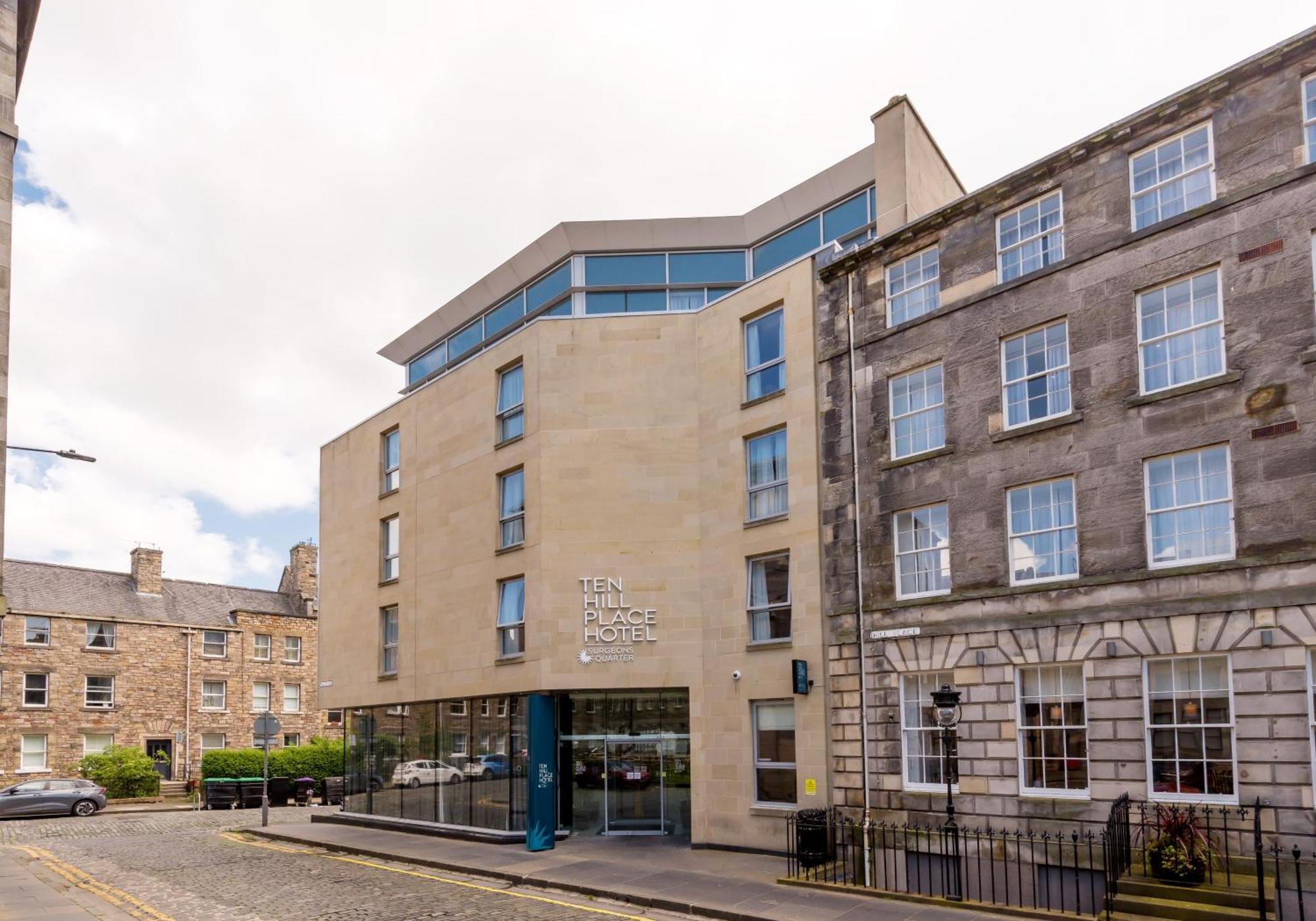 The Gait At Hill Square * Edinburgh