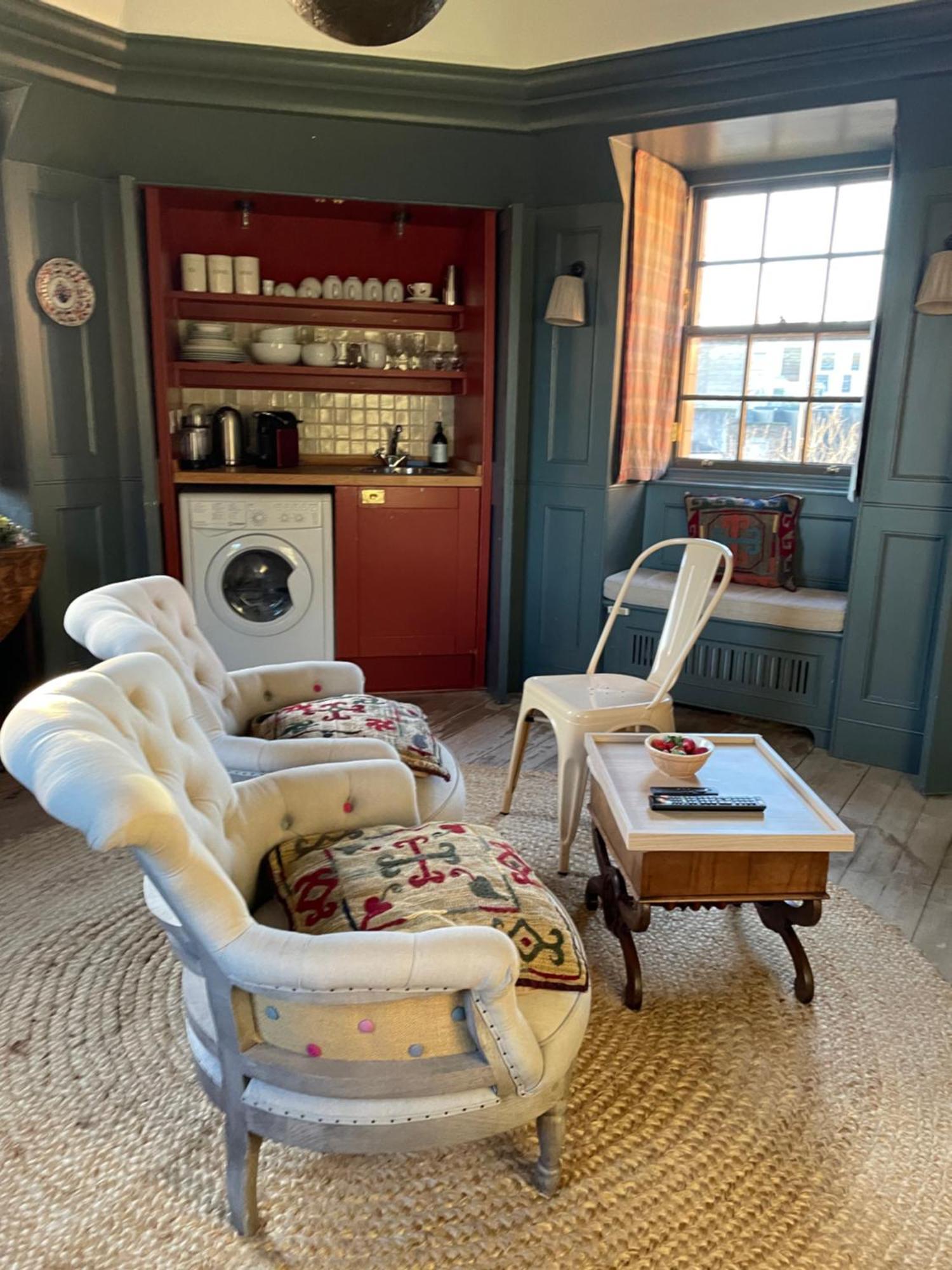 Rock House - Photographer's - Historic Gem In The Heart Of The