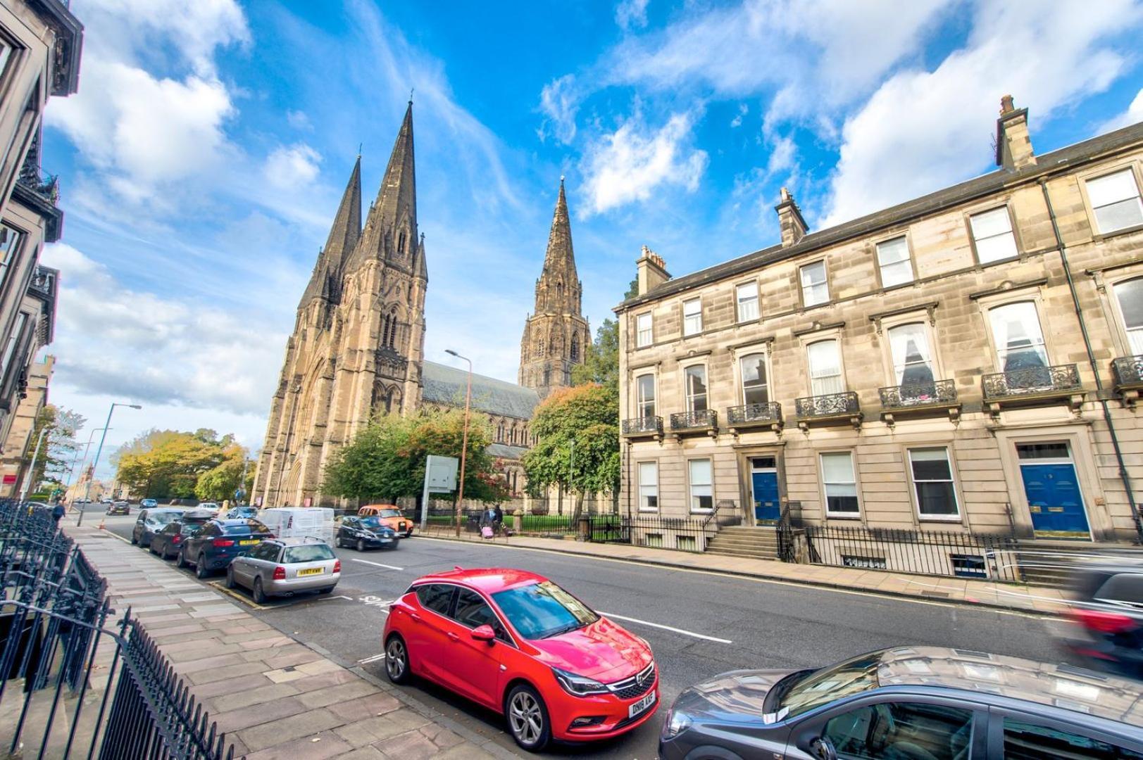 Guestready - Manor Place Basement Apartment *
