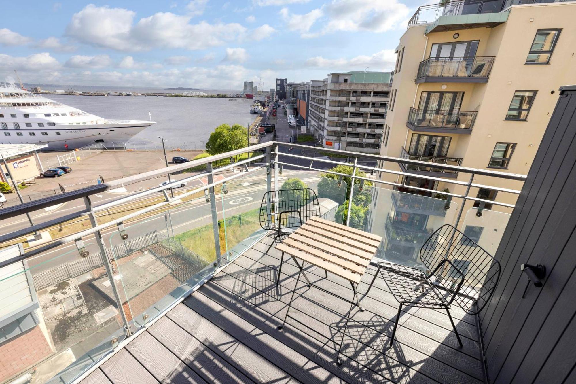 Joivy Fabulous With Bay View Terrace