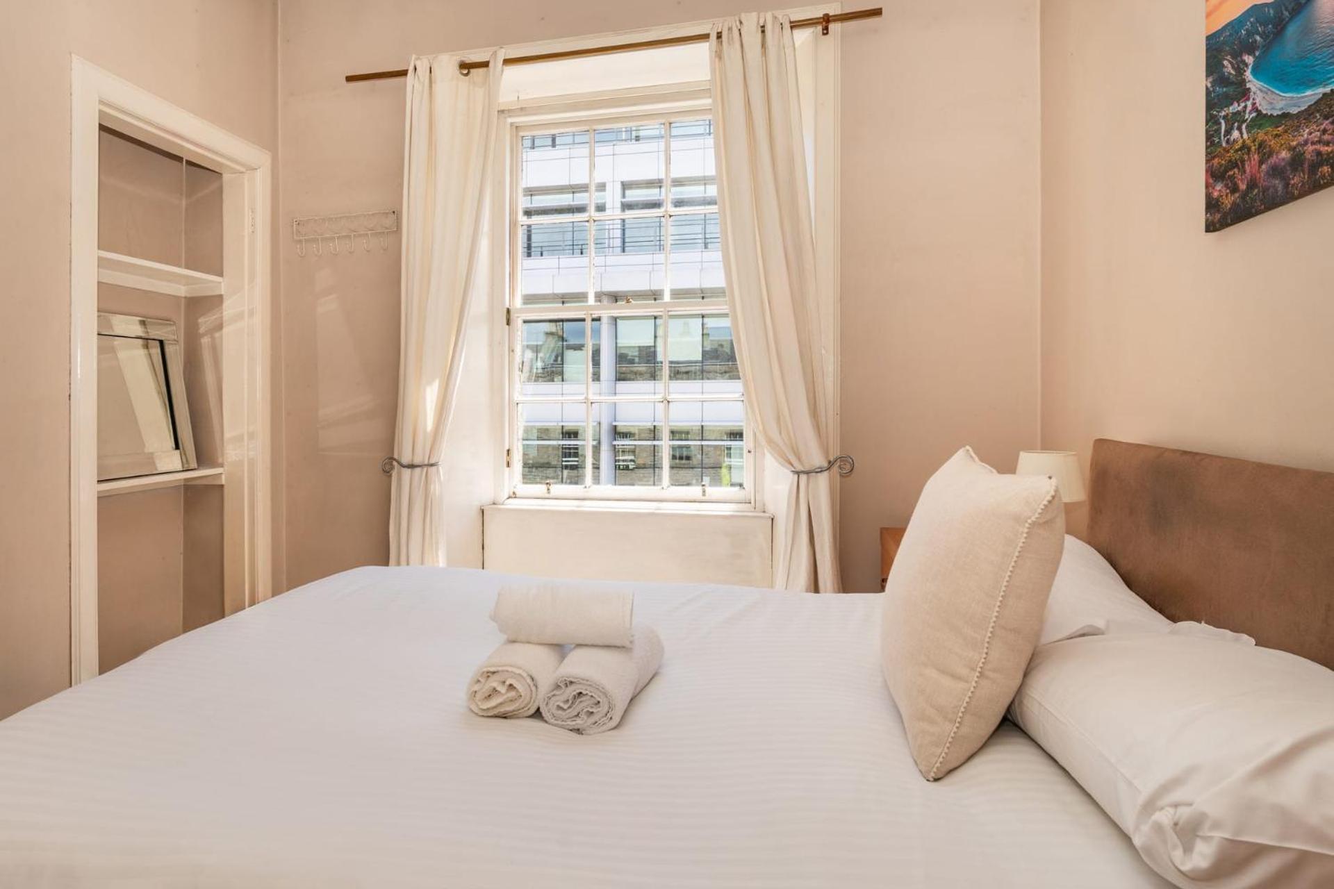 Apartment Charming 2bd Flat 10 Minutes To Castle