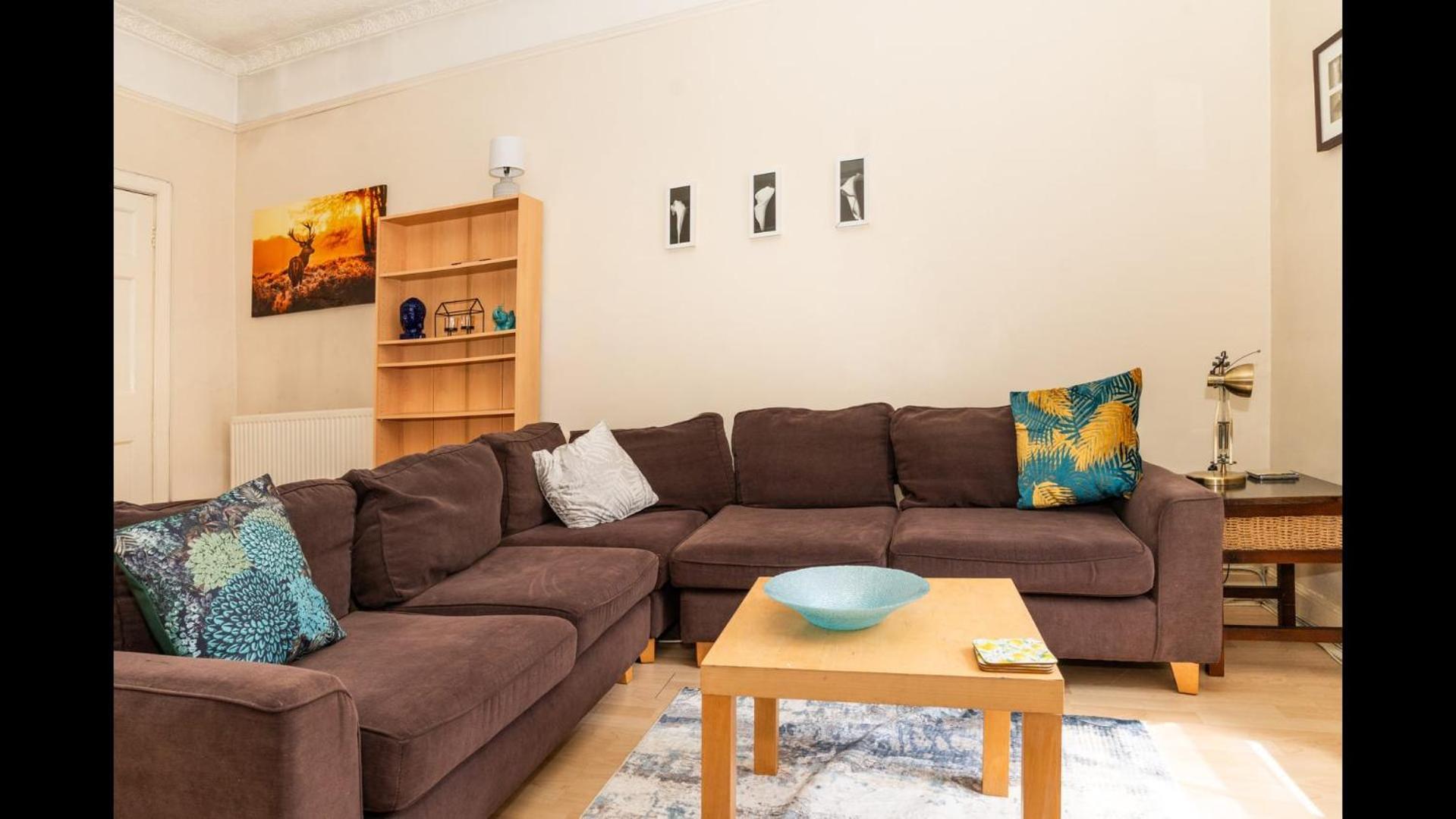 Charming 2bd Flat 10 Minutes To Castle *
