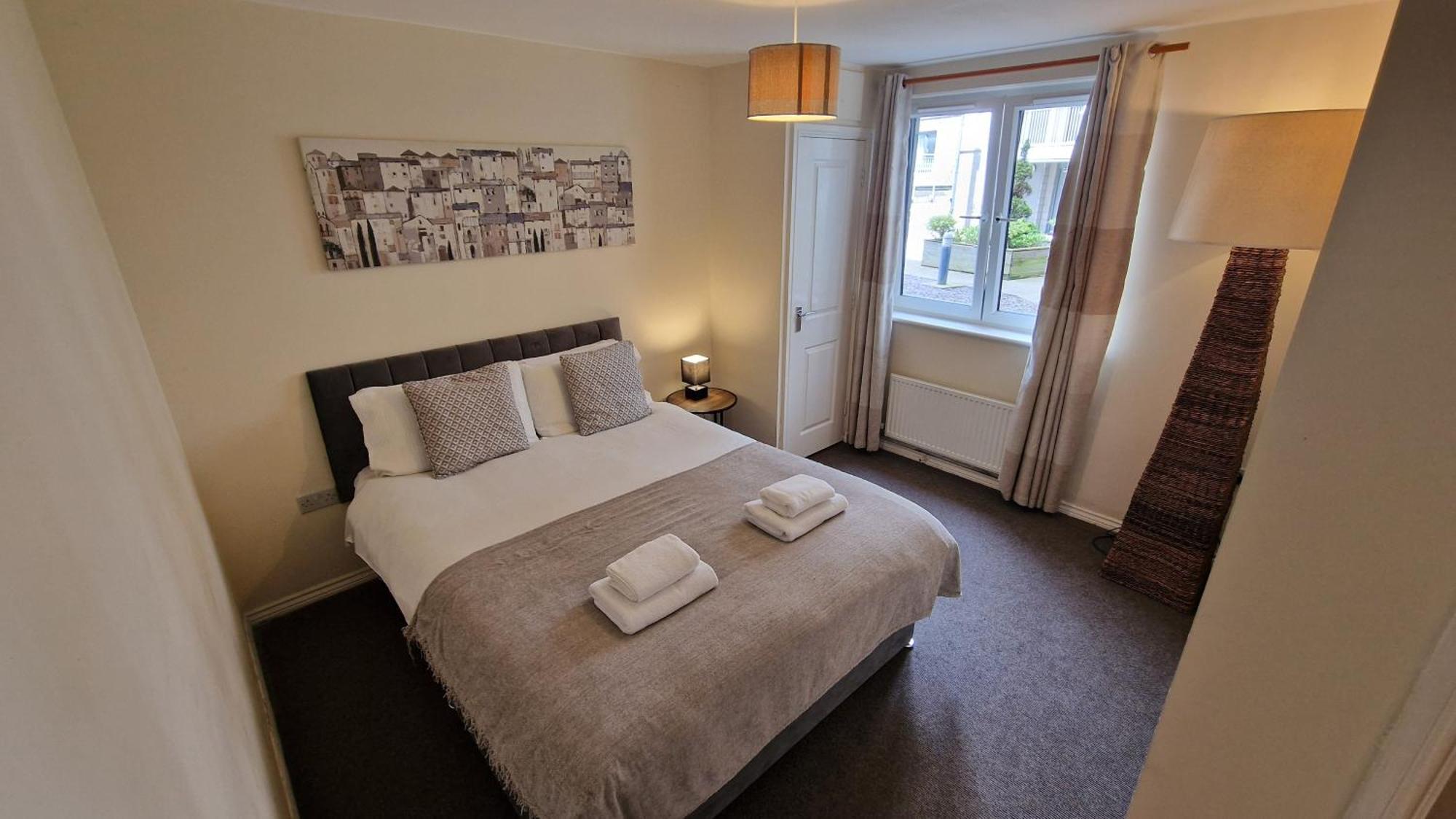 Apartment The Lochend Two Bedroom *