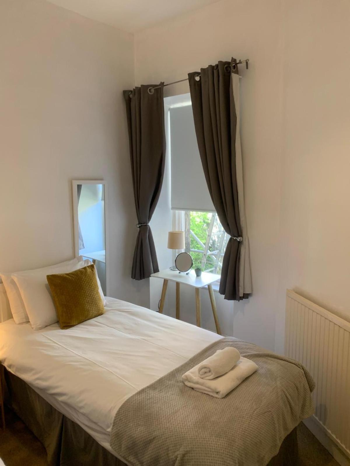 Apartment Stockbridge Two Bedroom Edinburgh