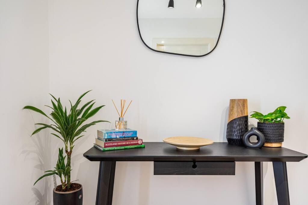 Appartement Bright, Modern 2 Bedroom House With Free Parking! Édimbourg
