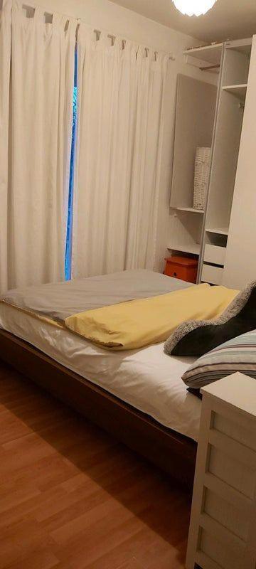 Frühstückspension 3 Bed Charming Cottage For Share ,, Private Room , Fibre Optik Broadband , Free Parking *