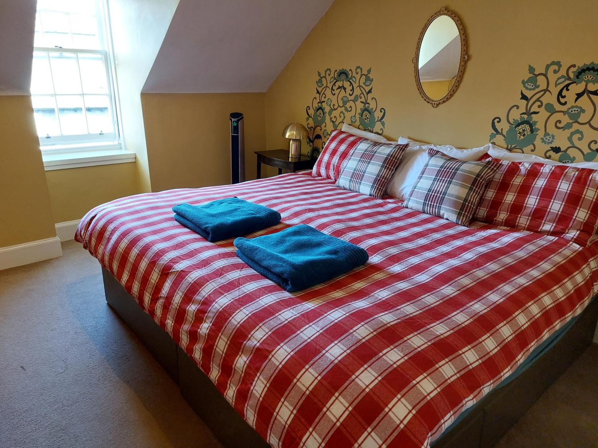 Apartment Stunning 5br Royal Mile Penthouse *