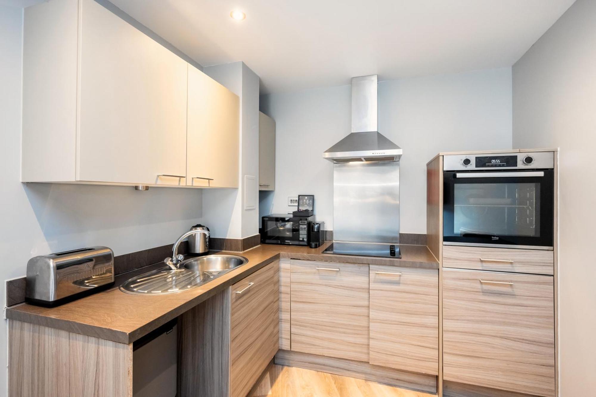 Appart hôtel Staycity West End 4*