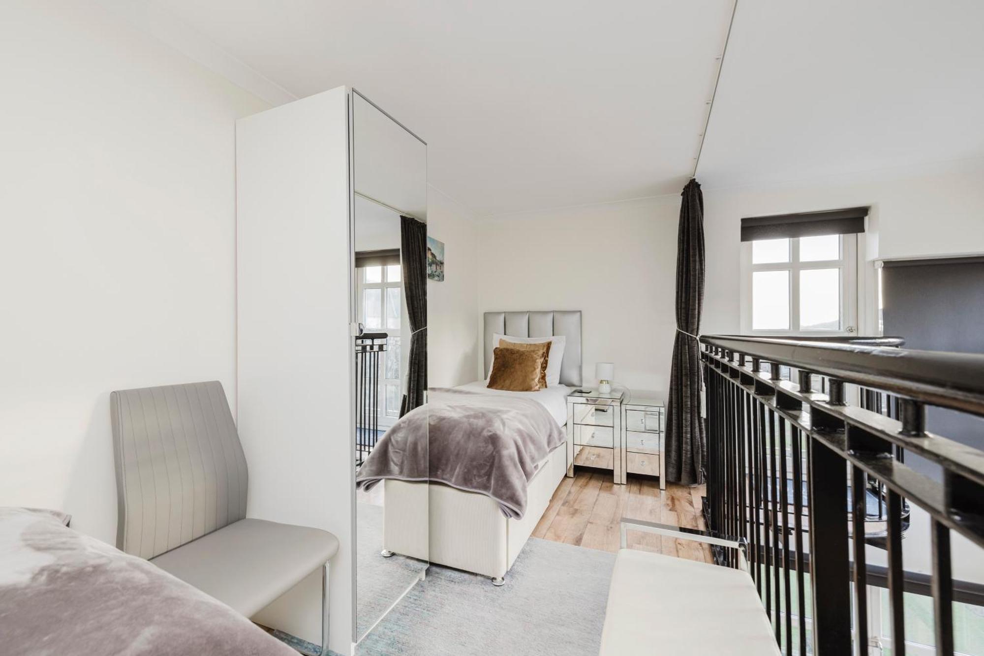 Joivy Stylish With Balcony In Old Town Apartment EDI