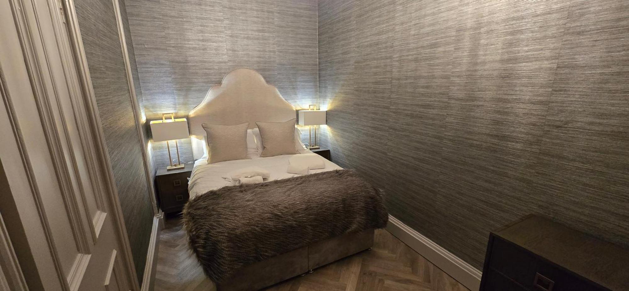 2 Bedroom Sofa Bed In Livingroom Castle View 1st Floor Sleeps 6