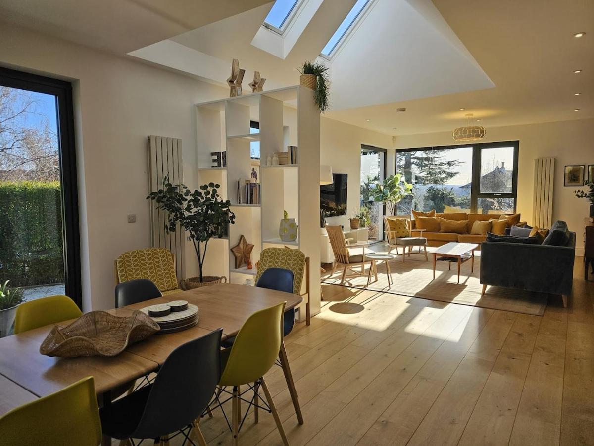 Kaimes Bright Garden Getaway Holiday home Edinburgh