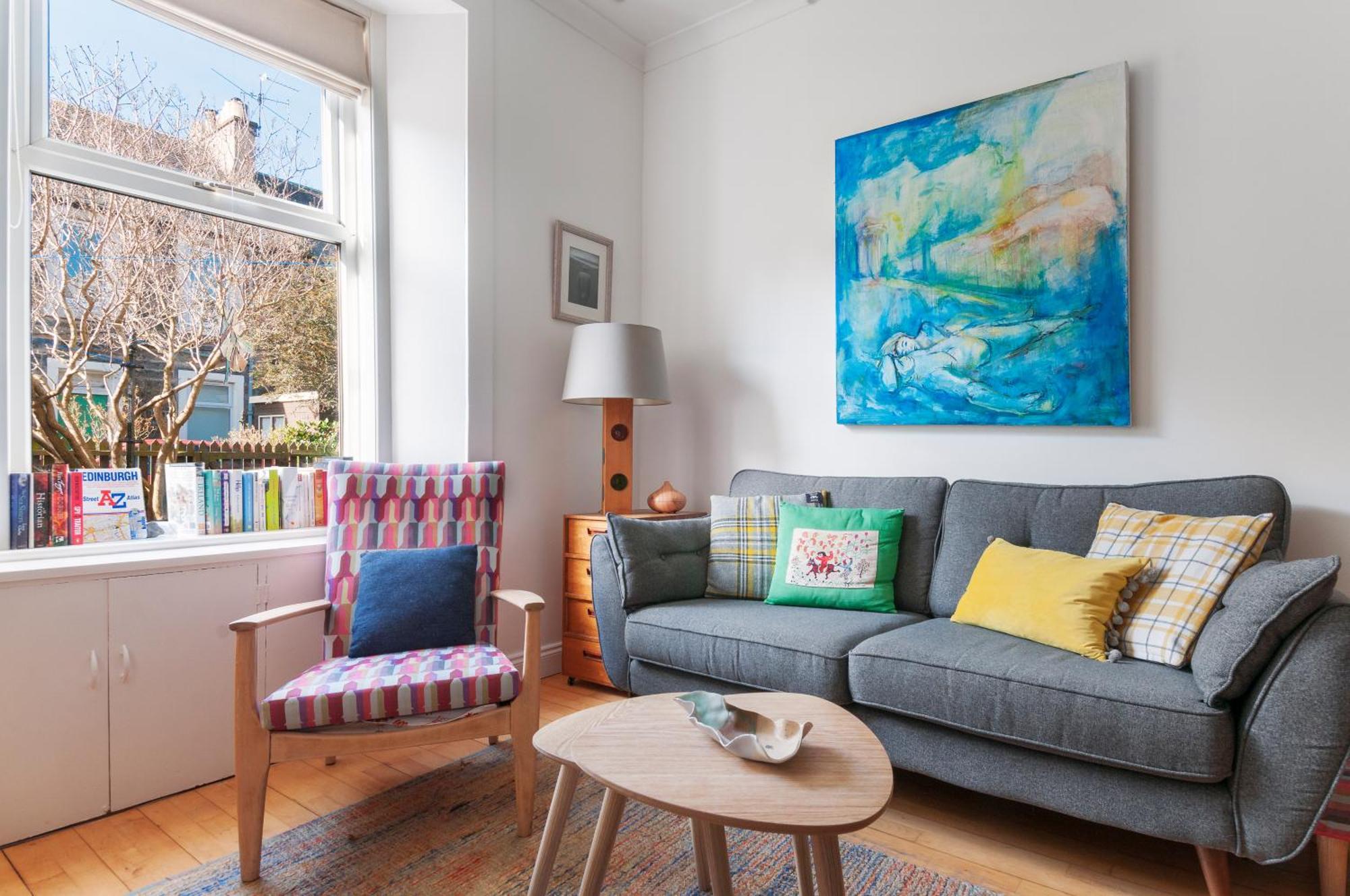 Cozy With Character Vibrant Style Flat At Leith Links Park EDI