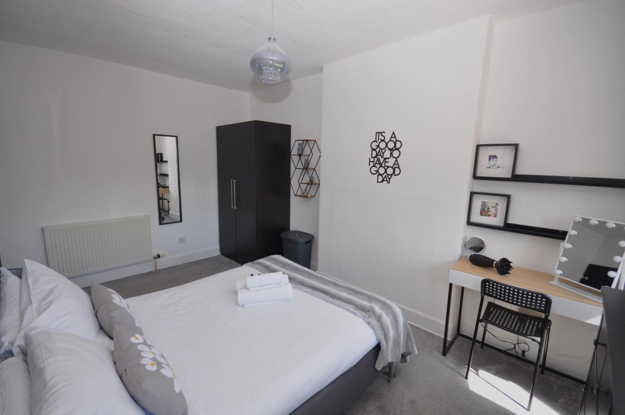 Hébergement de vacances Cosy 2 Bed With Garden And Free Parking