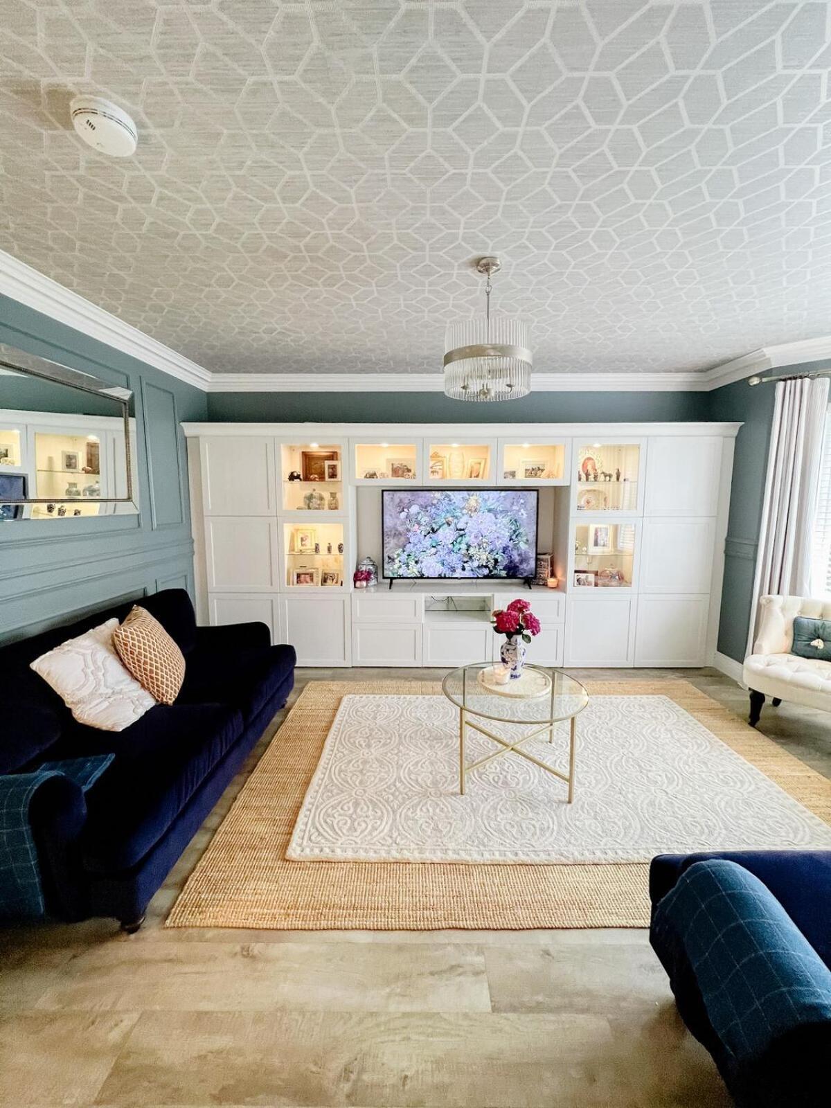 Luxury Large Family In *