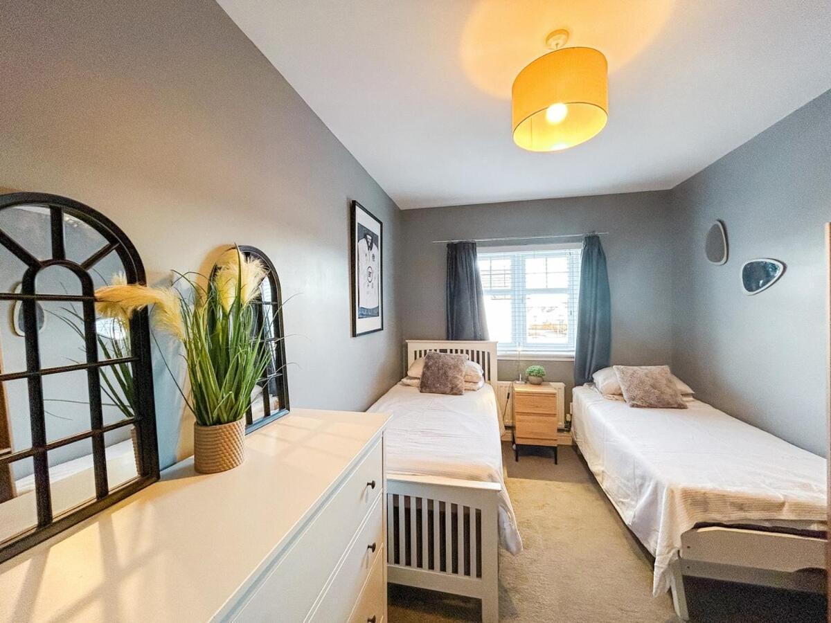 Luxury Large Family In Edinburgh