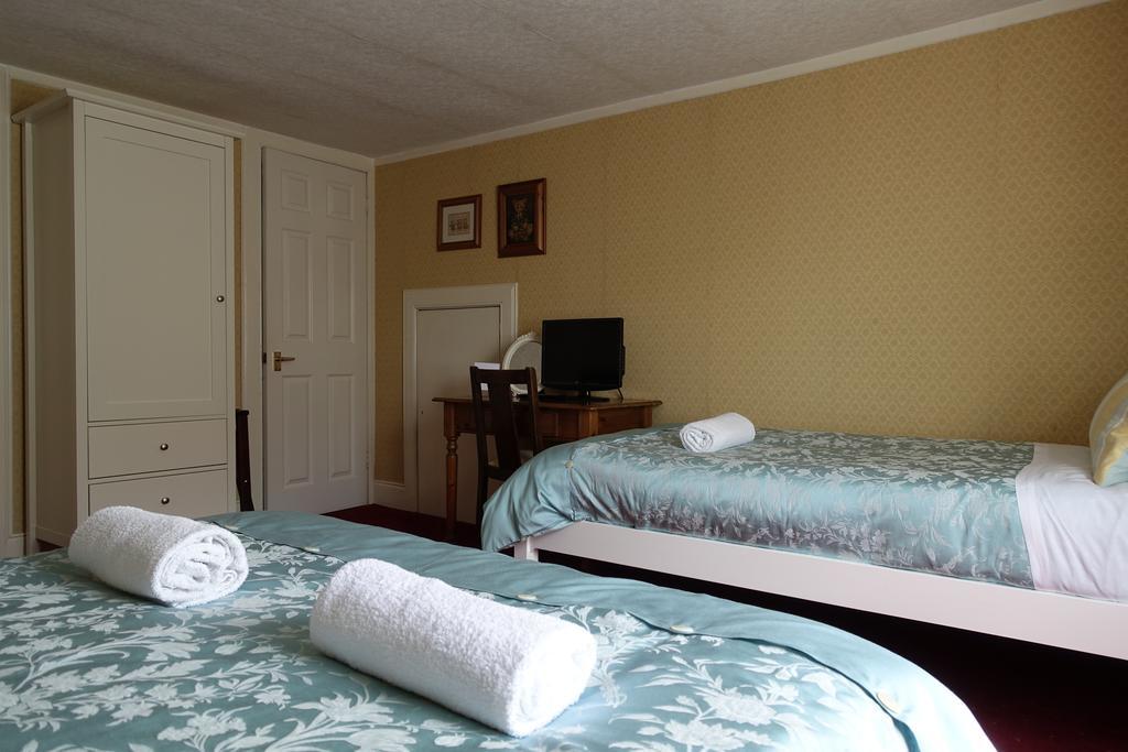 Guest house Ashgrove House