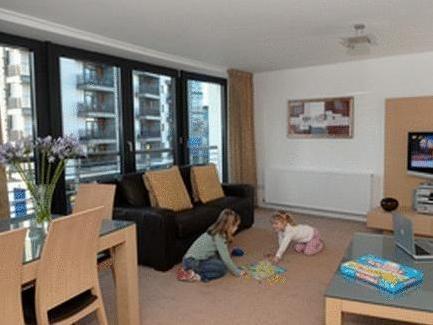 Fountain Court - Eq2 Aparthotel 4*