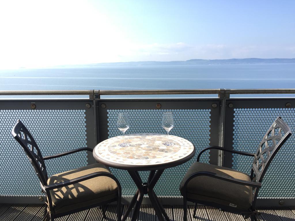 Western Harbour Appartement *