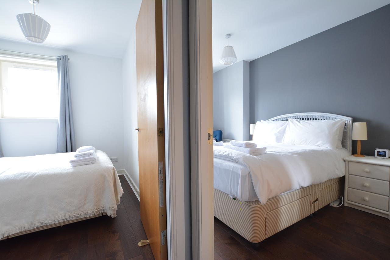 Apartment Holyrood Park - Carparking Included! *