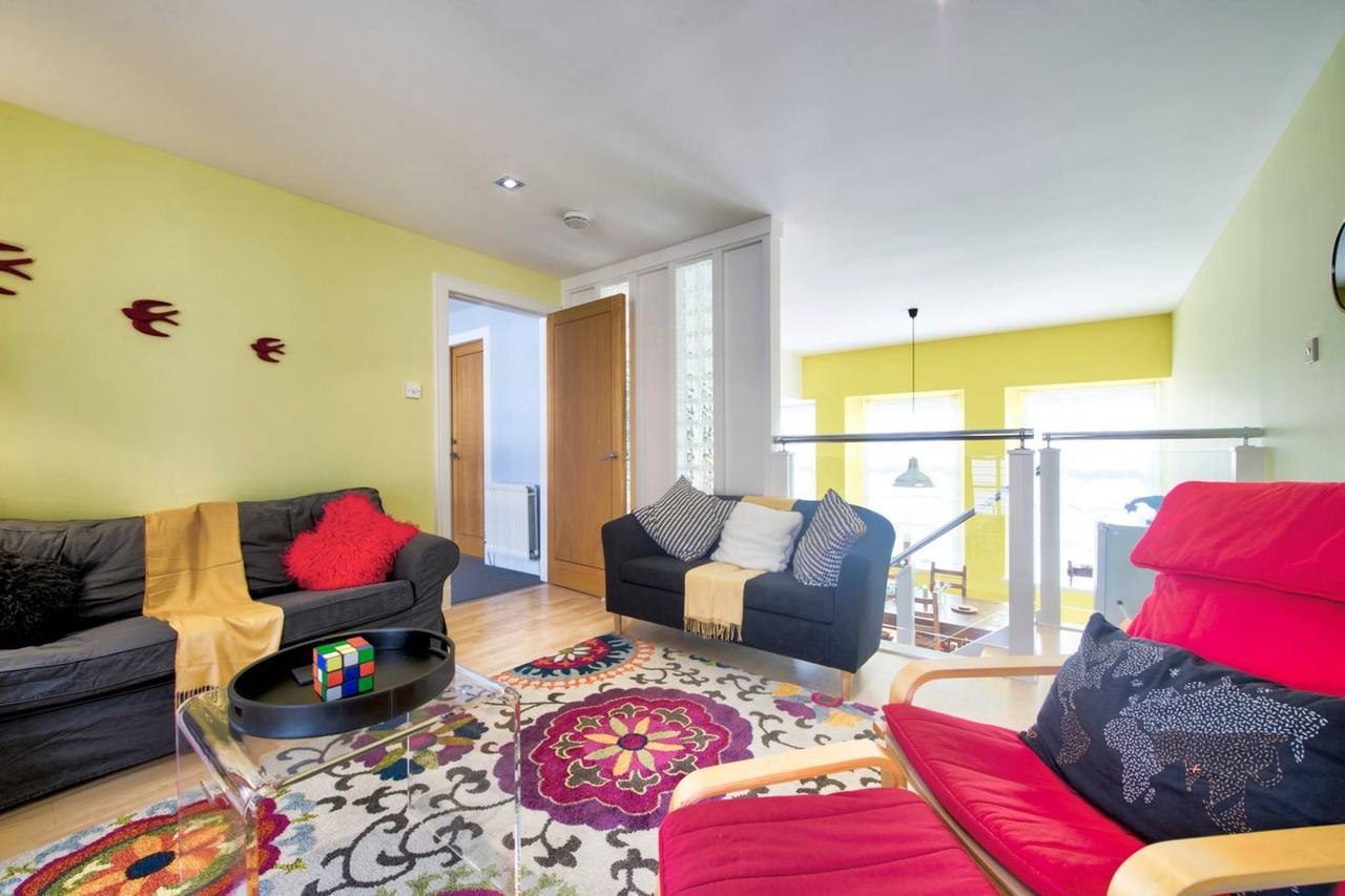 Holiday home Altido Lovely 3br Townhouse With Free Parking And Balcony *