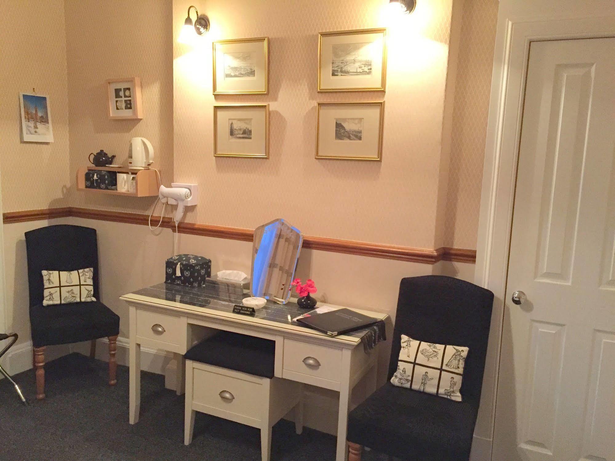 Lauderville Guest house Edinburgh