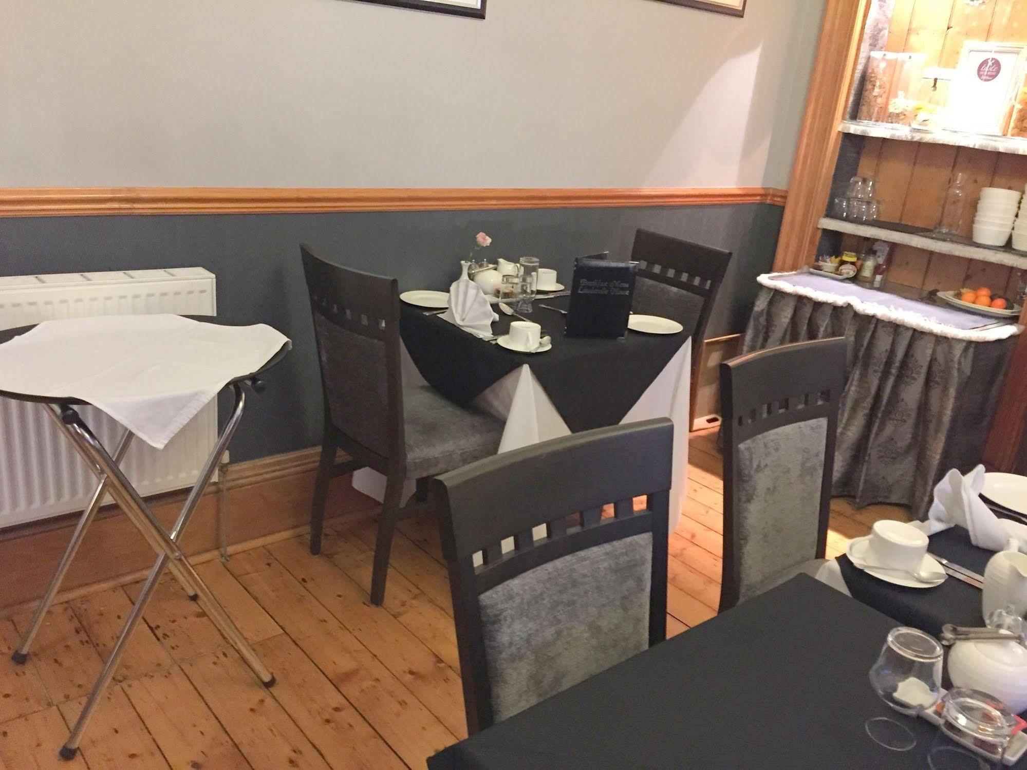 Lauderville 4*