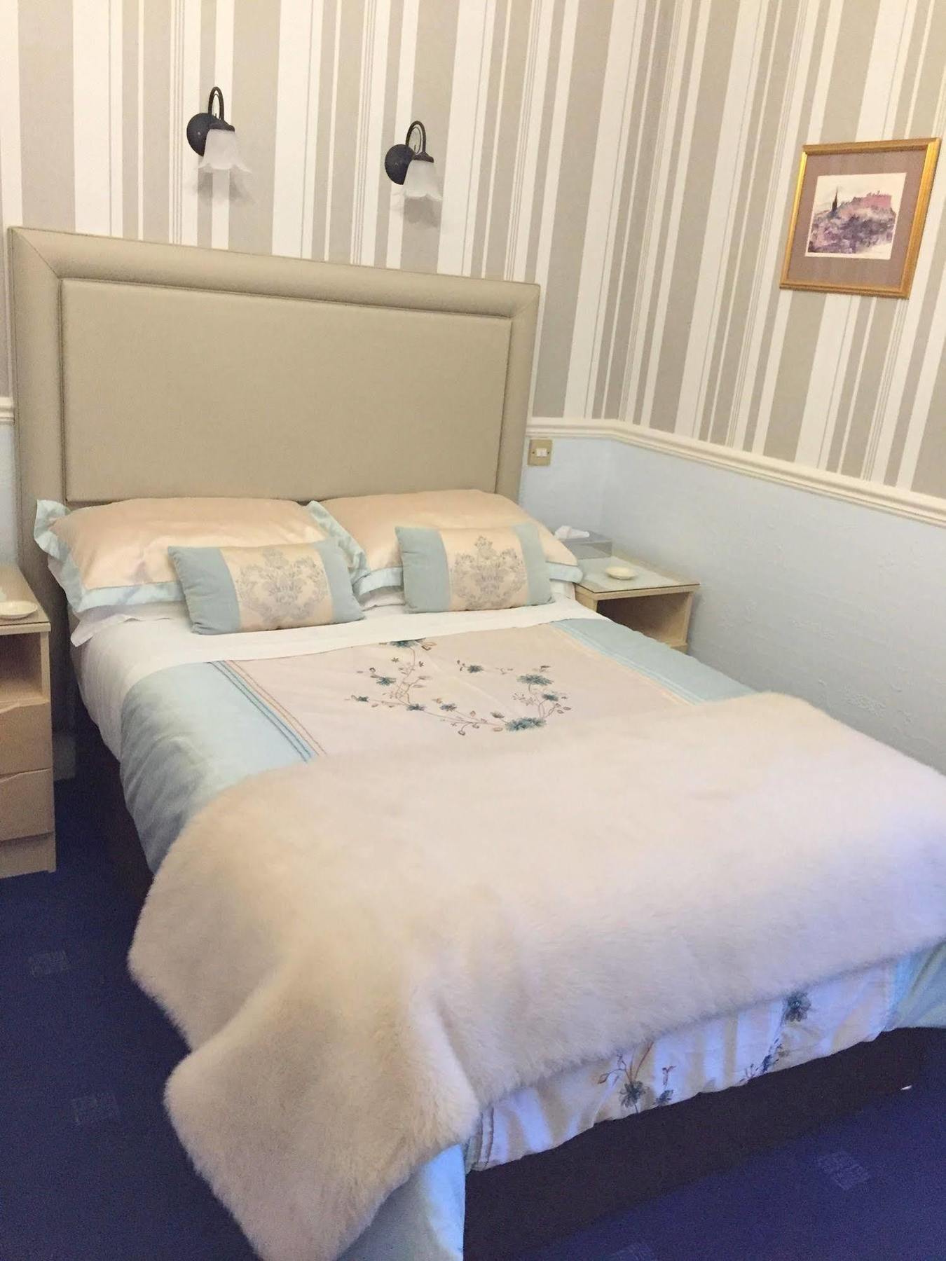Lauderville 4*