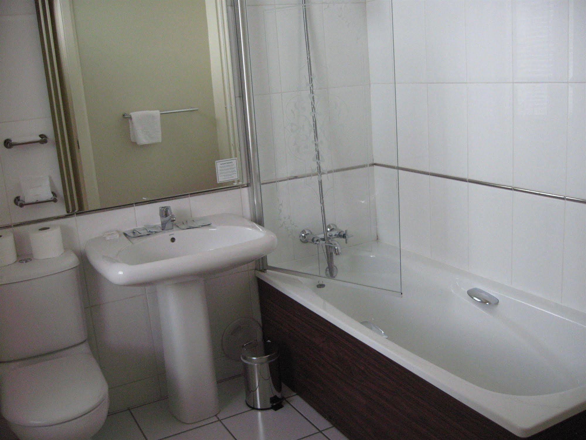 Hotel New Town 4*