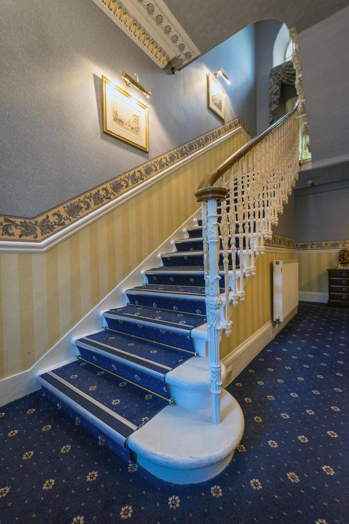 West End 4* Édimbourg