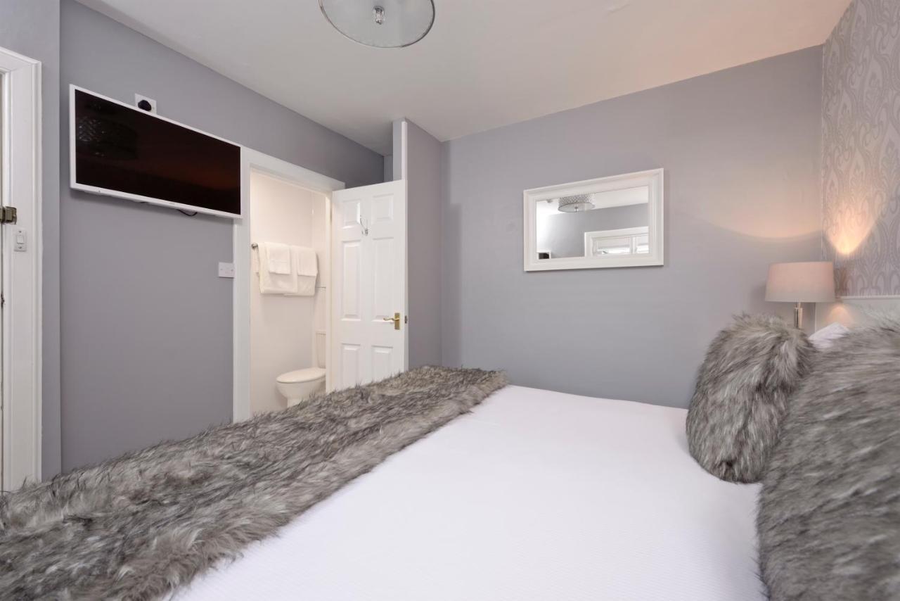 Alpha Bed & Breakfast