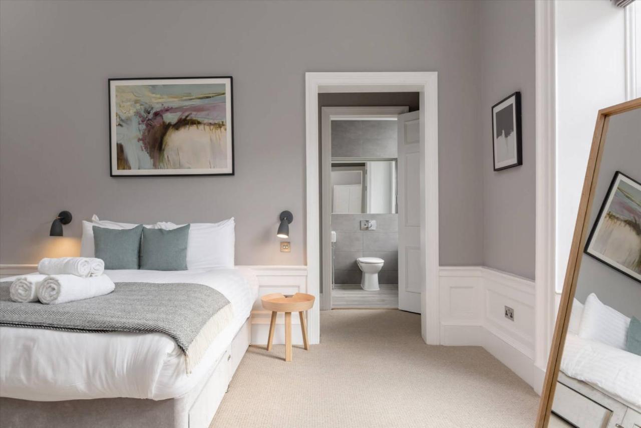 Joivy Spacious And Bright 1bed Apt, Short Walk From Princes Street Apartment *