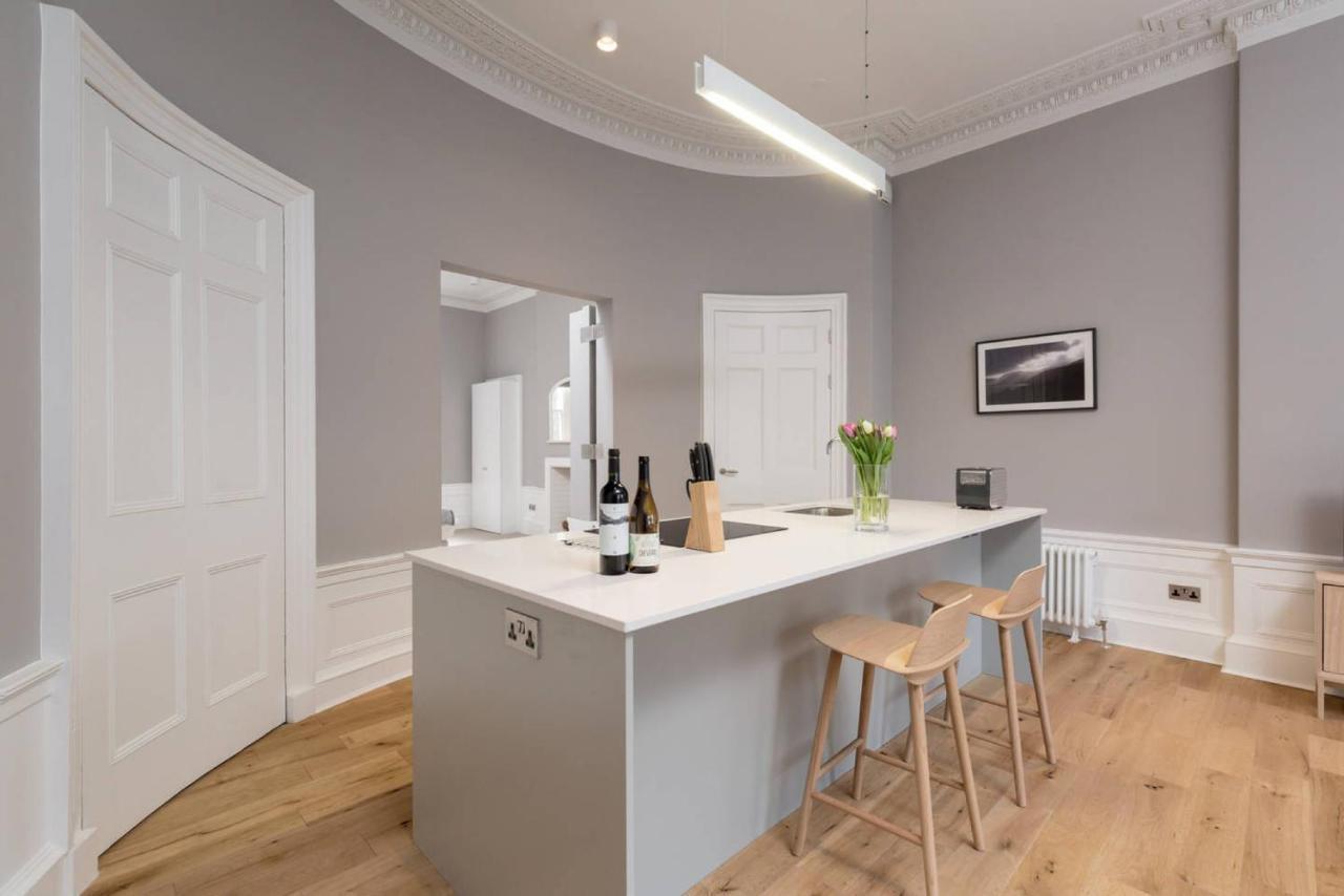 Joivy Spacious And Bright 1bed Apt, Short Walk From Princes Street Apartment Edinburgh