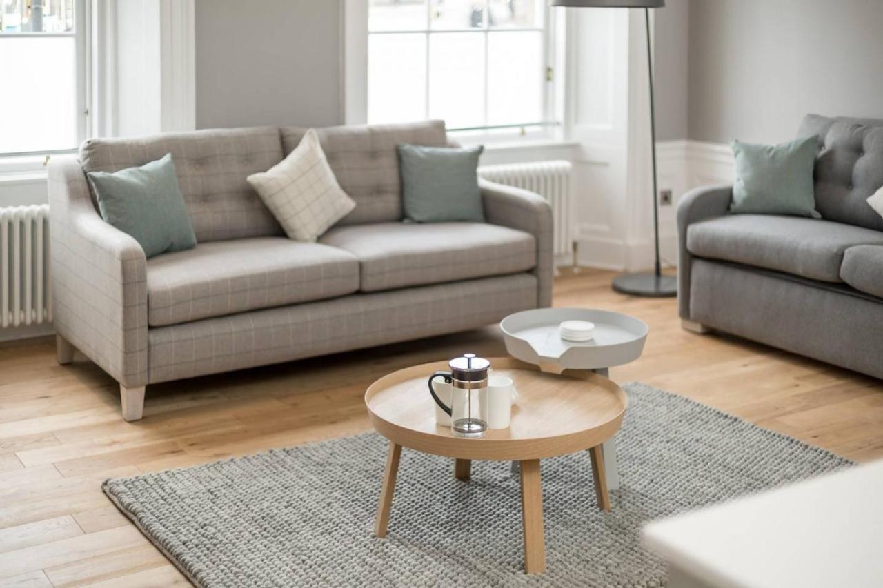 Joivy Spacious And Bright 1bed Apt, Short Walk From Princes Street Apartment
