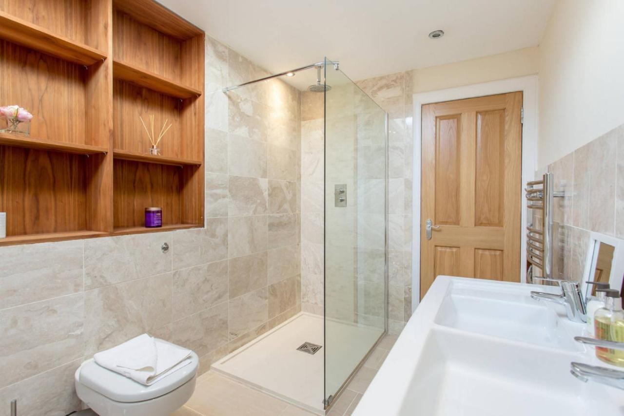 Altido Spacious 3br Mews House Behind Calton Hill Hébergement de vacances Édimbourg