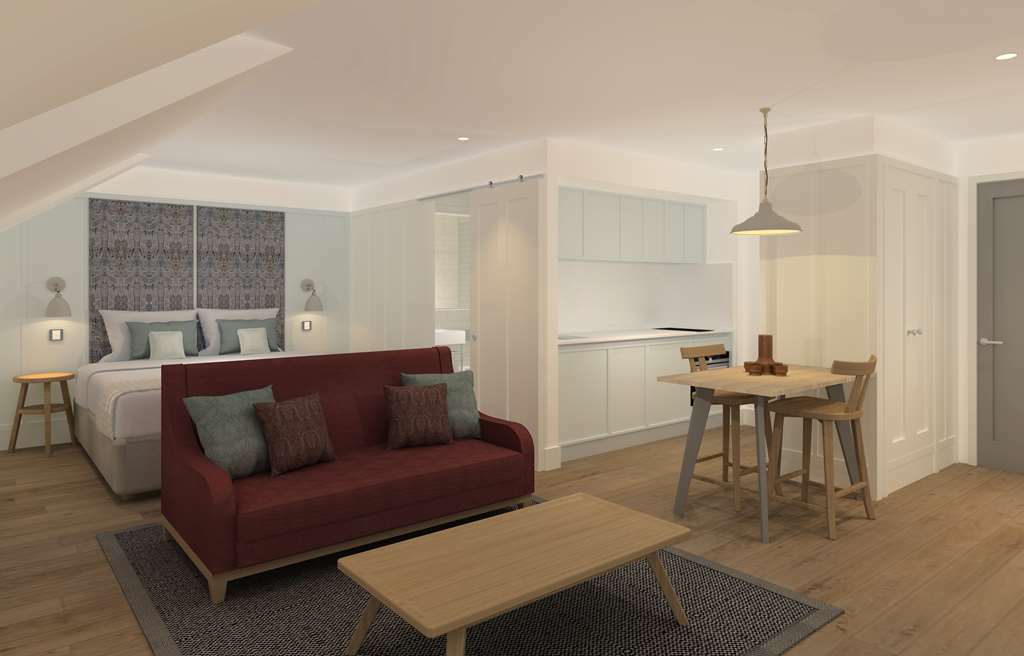 Cheval Abbey Apartments, At Holyrood Aparthotel 5*