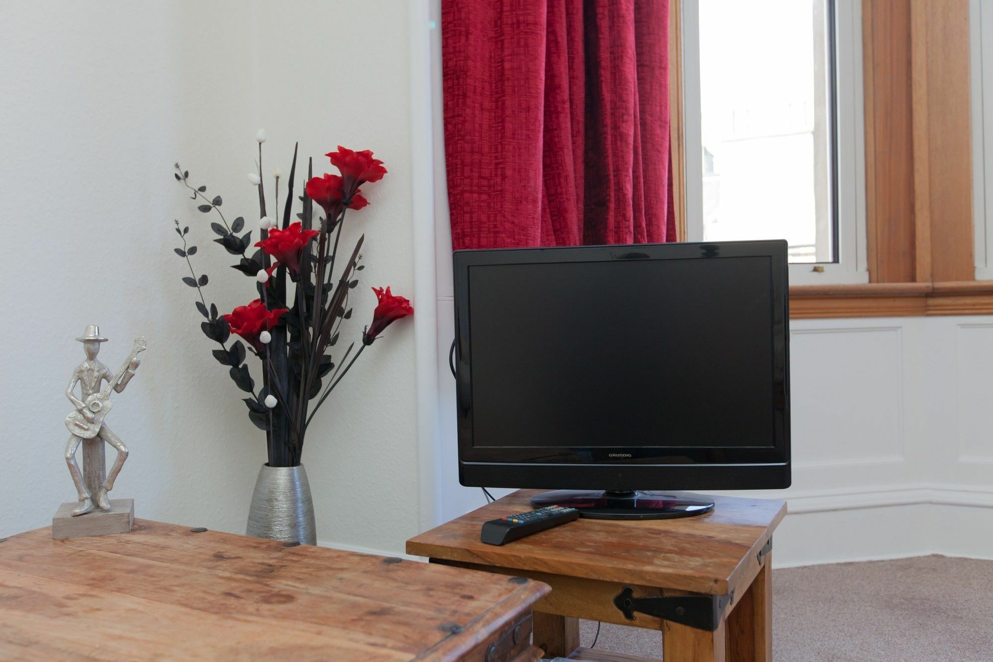 Spacious And Bright Polworth Flat * Edinburgh