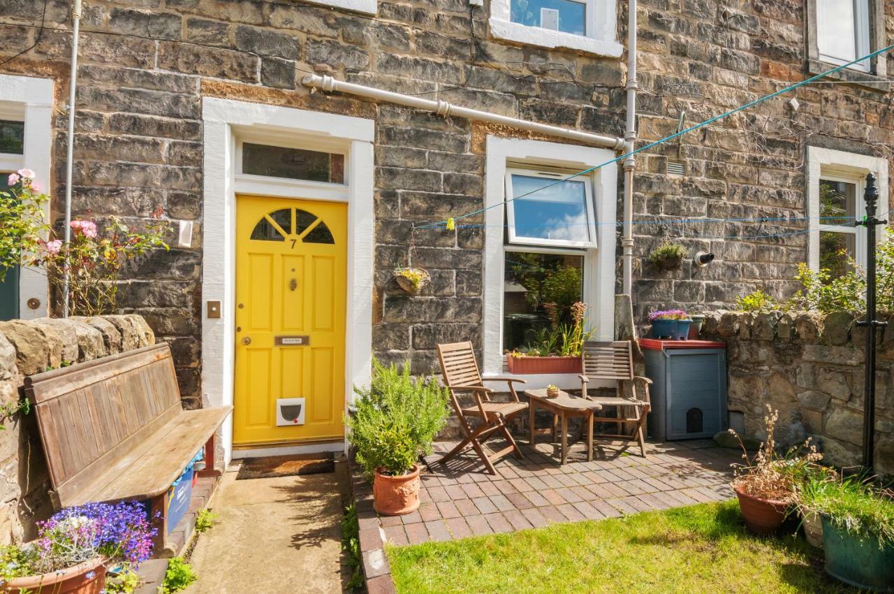 Cozy With Character Vibrant Style Flat At Leith Links Park *