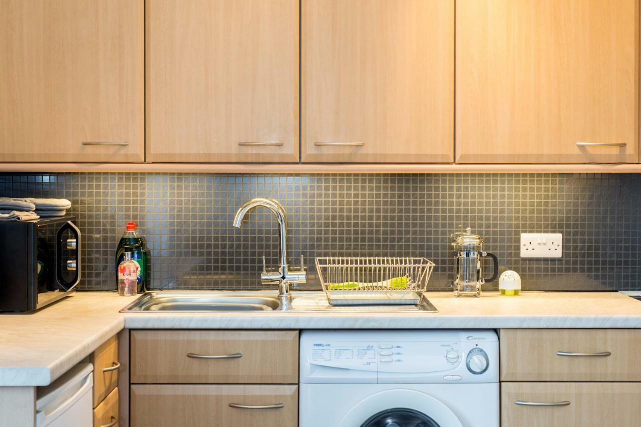The Roseburn Apartment *