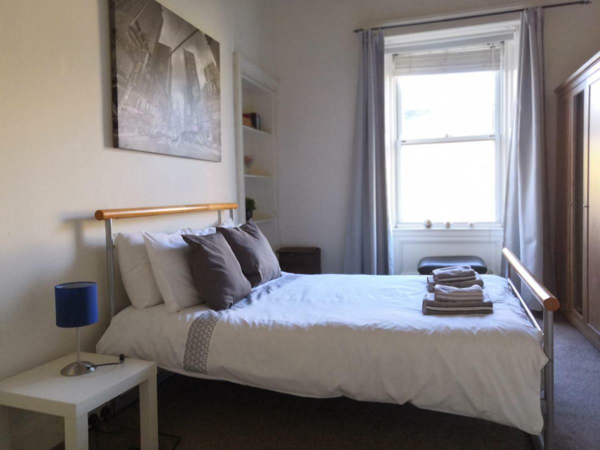 Spittal Street Residence, Spacious 2 Bedroom Close To Castle * Edinburgh