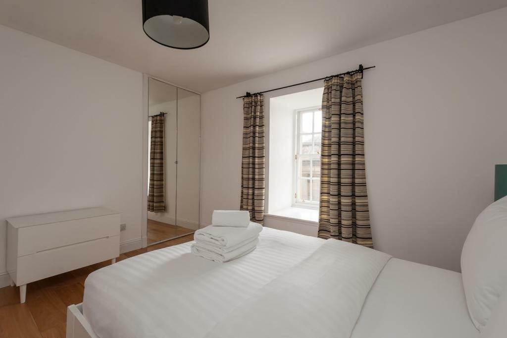 3 New Assembly Close - Royal Mile Appartement