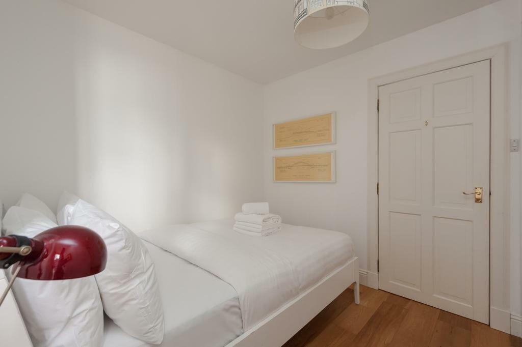 3 New Assembly Close - Royal Mile Appartement *