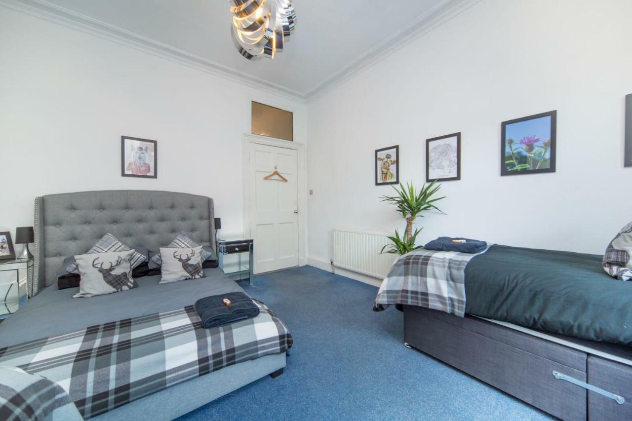 The Tartan Stag Apartment Edinburgh