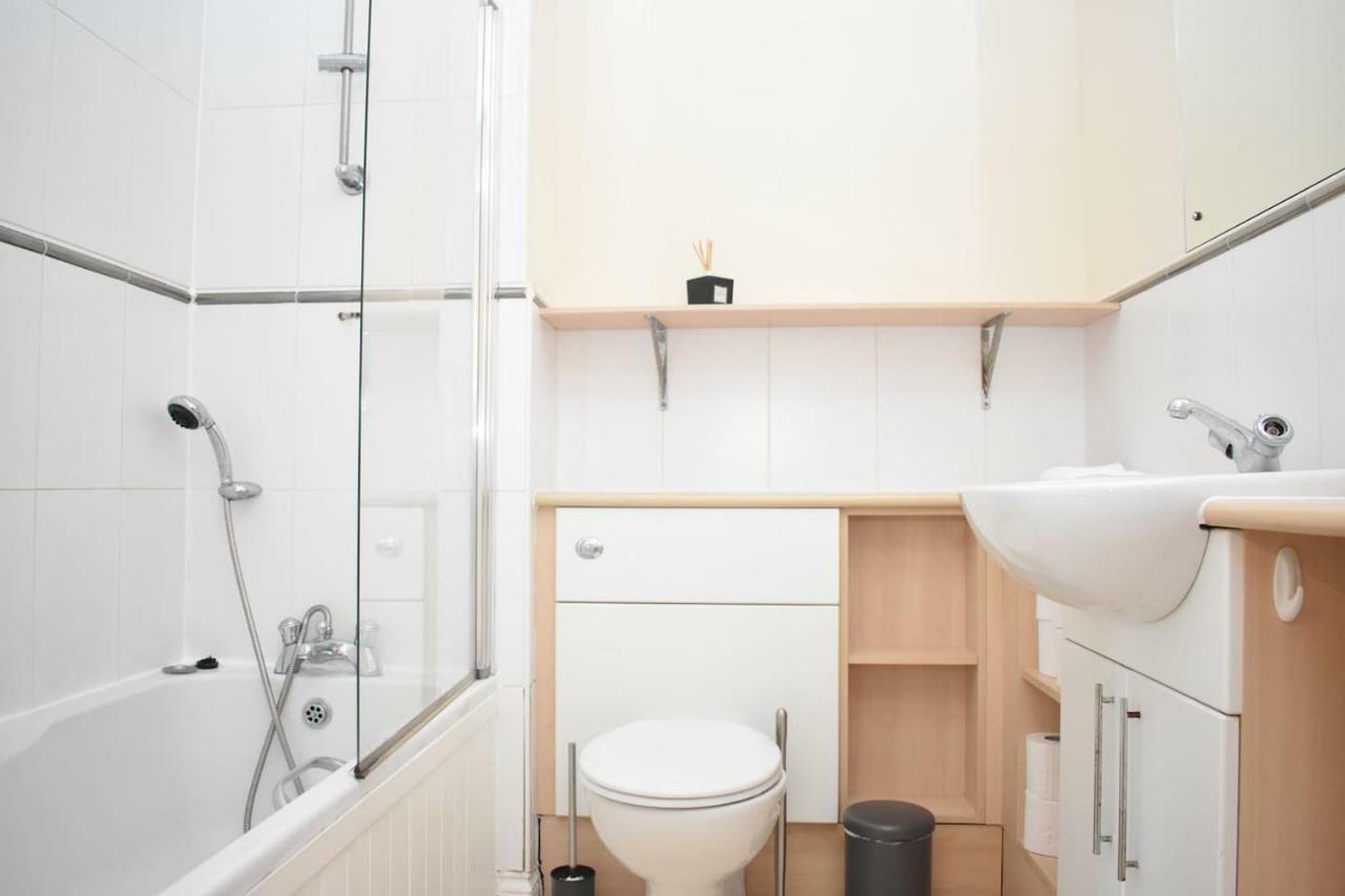 Apartment Brunswick Road - Spacious 3br 10 Minutes From Princes Street